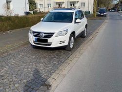 Weiß Gebraucht 2008 VW Tiguan Sportline SUV | 9.800 € (Etwas zu teuer)