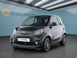 Grün Gebraucht 2023 Smart ForTwo Electric Drive Prime Kleinwagen | 19.299 €