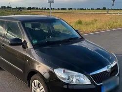 Schwarz Gebraucht 2012 Skoda Fabia Kleinwagen | 2.300 € (Fairer Preis)
