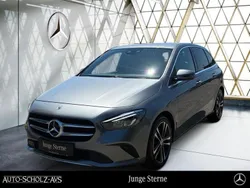 Grau Gebraucht 2020 Mercedes B200 Progressive Van / Kleinbus | 23.850 € (Guter Preis)