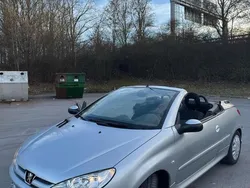 Grau Gebraucht 2006 Peugeot 206 CC Cabrio | 1.700 €