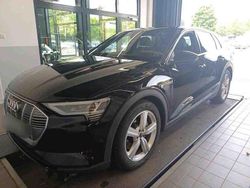 Brillantschwarz Gebraucht 2022 Audi e-tron S-Line SUV | 28.799 € (Superpreis)