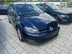 Blau Gebraucht 2014 VW Golf VII Comfortline Limousine | 6.999 € (Guter Preis)