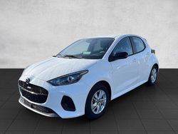 Weiß Gebraucht 2024 Mazda 2 Center-Line Limousine | 24.890 € (Etwas zu teuer)