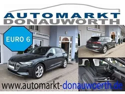 Grau Gebraucht 2021 Audi e-tron Advanced SUV | 29.995 € (Guter Preis)