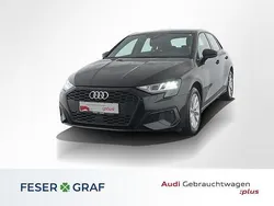 Brillantschwarz Gebraucht 2023 Audi A3 Ambiente Limousine | 20.886 € (Superpreis)
