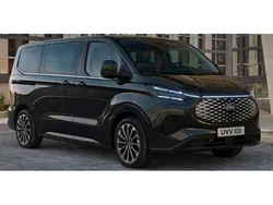 Neu 2024 Ford Tourneo Titanium Van / Kleinbus | 64.950 € (Etwas zu teuer)