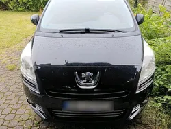Schwarz Gebraucht 2010 Peugeot 5008 Van / Kleinbus | 2.500 € (Superpreis)