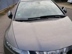 Grau Gebraucht 2007 Honda Civic Limousine | 3.300 €