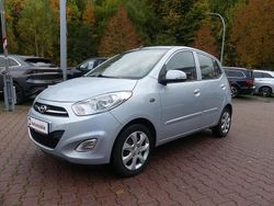 Silber Gebraucht 2013 Hyundai i10 Style Kleinwagen | 8.990 € (Teuer)