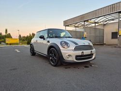 Silber Gebraucht 2014 Mini Cooper Chili Kleinwagen | 9.200 € (Guter Preis)