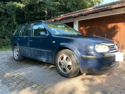 Blau Gebraucht 2002 VW Golf IV Comfortline Kombi | 1.600 € (Guter Preis)