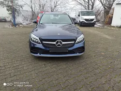 Blau Gebraucht 2018 Mercedes C220 AMG line Kombi | 18.490 € (Etwas zu teuer)