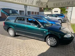 Grau Gebraucht 2003 VW Passat Kombi | 2.800 € (Etwas zu teuer)