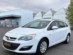 Weiß Gebraucht 2016 Opel Astra Edition Kombi | 8.290 € (Guter Preis)