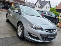 Silber Gebraucht 2015 Opel Astra Selection Kombi | 9.799 € (Fairer Preis)