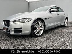Silber Gebraucht 2016 Jaguar XE Prestige Limousine | 18.500 € (Fairer Preis)