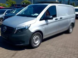 Silber Gebraucht 2022 Mercedes Vito Van / Kleinbus | 25.500 € (Superpreis)