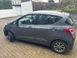 Blau Gebraucht 2015 Hyundai i10 Classic Kleinwagen | 7.000 € (Guter Preis)