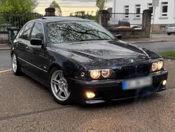 BMW 523