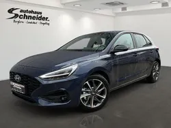 Blau Gebraucht 2024 Hyundai i30 Advantage Limousine | 21.490 € (Guter Preis)