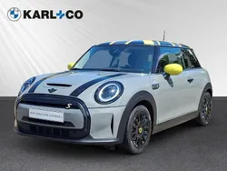 Grau Gebraucht 2022 Mini Cooper SE Classic Kleinwagen | 17.990 € (Fairer Preis)