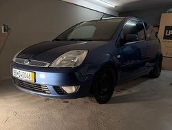 Gebraucht 2005 Ford Fiesta Limousine | 650 € (Guter Preis)