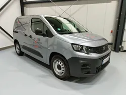 Grau artense Gebraucht 2023 Peugeot E-Partner Premium Van / Kleinbus | 19.889 € (Guter Preis)