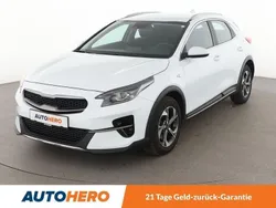 Weiß Gebraucht 2022 Kia XCeed Motion SUV | 17.780 € (Fairer Preis)