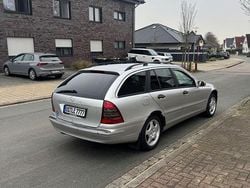Silber Gebraucht 2002 Mercedes 220 Kombi | 1.350 € (Superpreis)