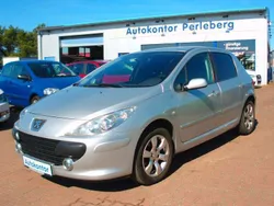 Grau Gebraucht 2006 Peugeot 307 Tendance Limousine | 2.799 € (Etwas zu teuer)