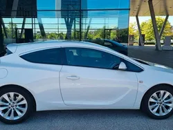 Weiß Gebraucht 2014 Opel Astra GTC Coupé | 7.490 € (Fairer Preis)