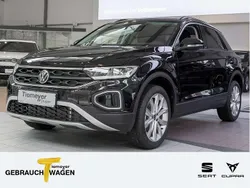 Schwarz Gebraucht 2024 VW T-Roc Move SUV | 30.440 € (Fairer Preis)