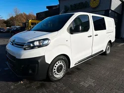 Weiß Gebraucht 2018 Citroën Jumpy Profi Van / Kleinbus | 11.250 €