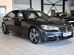 Grau Gebraucht 2016 BMW 750 Performance Limousine | 31.999 € (Teuer)