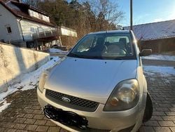 Silber Gebraucht 2007 Ford Fiesta Limousine | 1.250 € (Guter Preis)