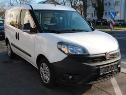 Weiß Gebraucht 2021 Fiat Doblò Van / Kleinbus | 8.480 € (Guter Preis)