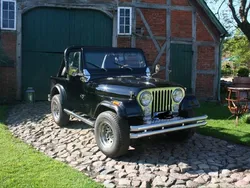 Schwarz Gebraucht 1984 Jeep CJ Cabrio | 22.000 €