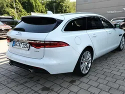 Yulong white yulong white Gebraucht 2018 Jaguar XF Sportbrake Portfolio Kombi | 30.824 € (Etwas zu teuer)