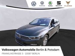 Grau Gebraucht 2022 VW Passat Pro Kombi | 26.930 € (Fairer Preis)