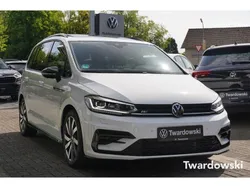 Weiss Gebraucht 2024 VW Touran Highline Van / Kleinbus | 40.490 € (Etwas zu teuer)