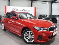 Rot Gebraucht 2023 BMW 318 Sport Line Kombi | 29.993 € (Fairer Preis)