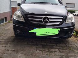 Schwarz Gebraucht 2007 Mercedes B200 Edition Van / Kleinbus | 2.600 € (Superpreis)