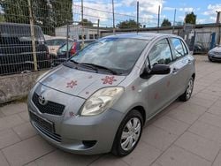 Silber Gebraucht 2007 Toyota Yaris Cool Kleinwagen | 2.200 € (Guter Preis)
