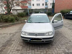 Silber Gebraucht 1999 VW Golf IV Kleinwagen | 1.100 € (Guter Preis)