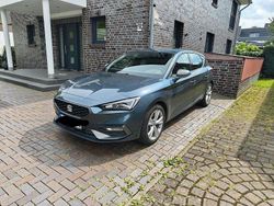 Grau Gebraucht 2021 Seat Leon FR Limousine | 20.500 € (Etwas zu teuer)