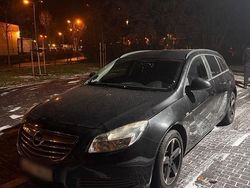 Schwarz Gebraucht 2010 Opel Insignia Kombi | 2.300 € (Superpreis)