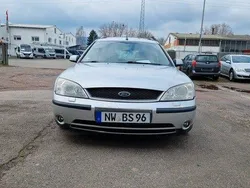 Blau Gebraucht 2002 Ford Mondeo Futura Kombi | 350 € (Superpreis)