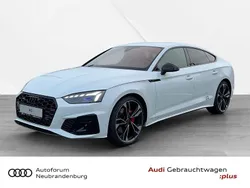 Gletscherweiß metallic Gebraucht 2025 Audi A5 Sportback S-Line Limousine | 62.950 €