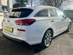 Weiß Gebraucht 2019 Hyundai i30 YES! Kombi | 9.900 € (Guter Preis)